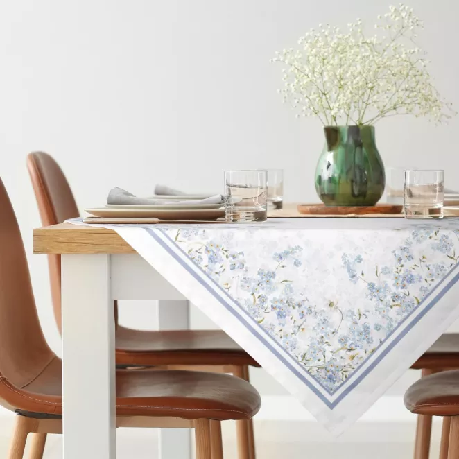 Obrus na stół naturalno, błękitny z motywem kwiatów 90x90 cm SUMMER 18