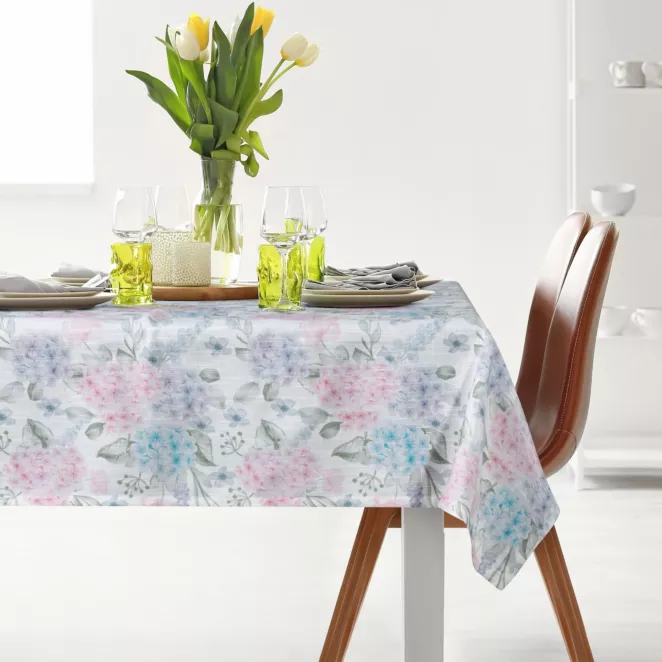 Obrus naturalno, różowy 140x220 cm SUMMER 8 zdobiony nadrukiem hortensji