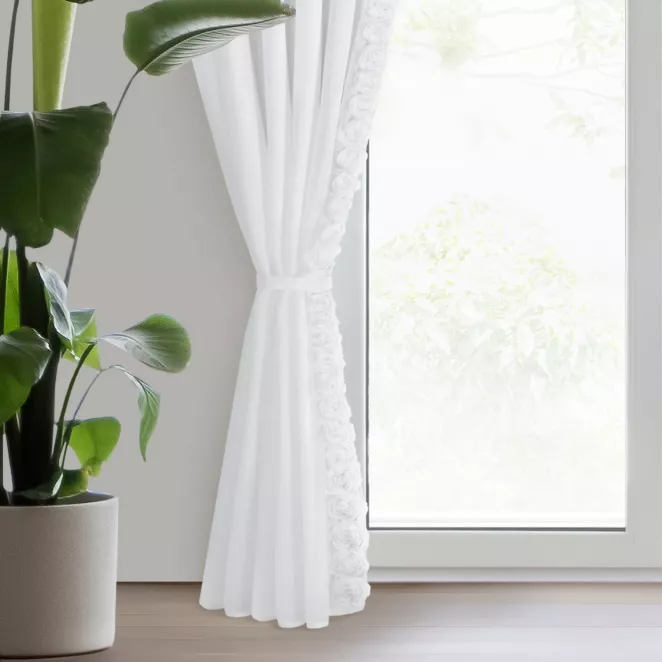 Komplet 2 szt. firan białych z tkaniny szyfonowej zdobiona pasem 3D róż, w zestawie troczek 140x270 cm taśma - ROSES Eva Minge