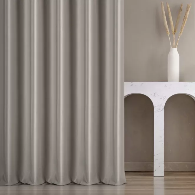 Zasłona szyta na taśmie 5 cm srebrna z miękkiej półmatowej tkaniny welwetowej