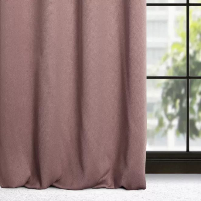 Zasłona pudrowy róż zaciemniająca o strukturze drobnej krateczki 140x250 przelotka - AMARO