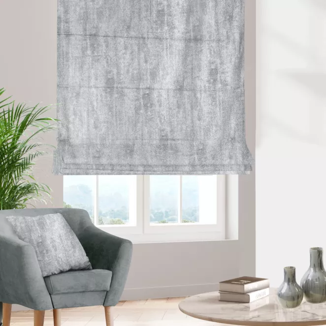 Roleta rzymska MATTEO srebrna z grubotkanej nowoczesnej tkaniny z błyszczącym nadrukiem