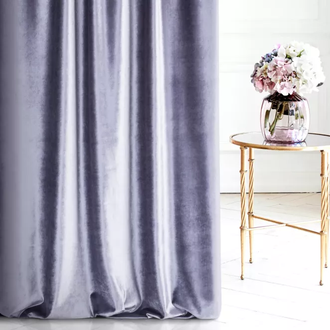 Tkanina zasłonowa gładka, miękka, welwetowa, z wyraźnym połyskiem z kolekcji Eva Minge