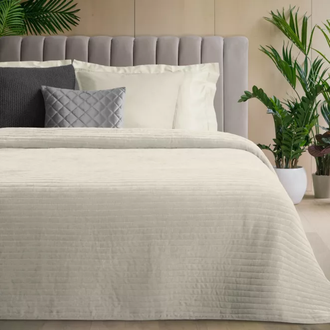 Narzuta szenilowa kremowa 170x210 cm pikowana metoda hot press - GLORI