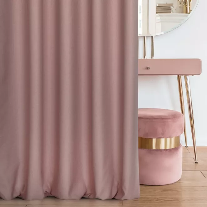 Zasłona szyta na taśmie 5 cm pudrowo różowa z miękkiej tkaniny o welurowej strukturze