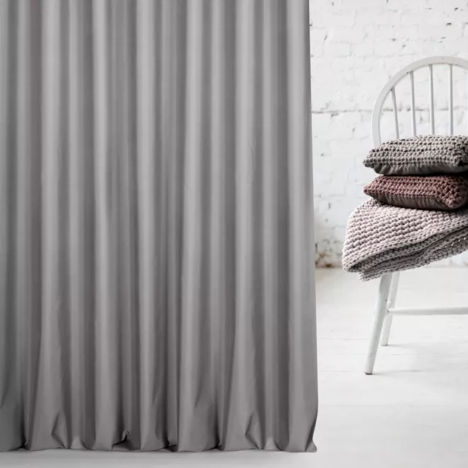 Zasłona szyta na taśmie 5 cm szara z tkaniny typu Blackout zaciemniającej w 100%