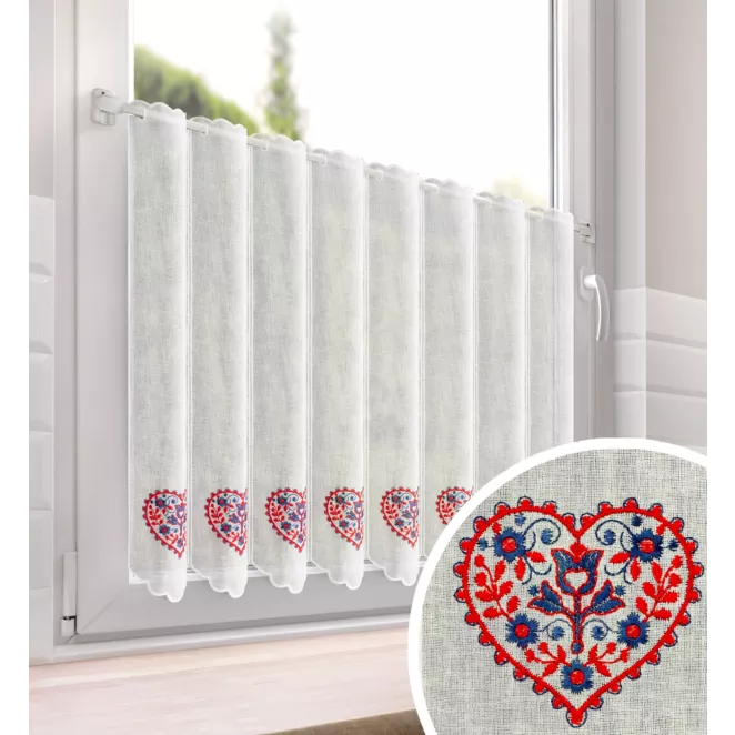 Tkanina firanowa zazdrostka zdobiona haftem folklorystycznym