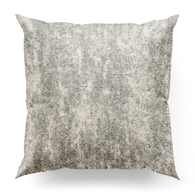 Poszewka szyta popielato srebrzysta z tkaninay o grubym, naturalnym splocie z delikatnym połyskiem