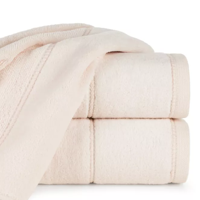 Ręcznik kąpielowy 70x140 cm bawełniany kolor różowy z welwetową bordiurą 500 g/m2 MARI