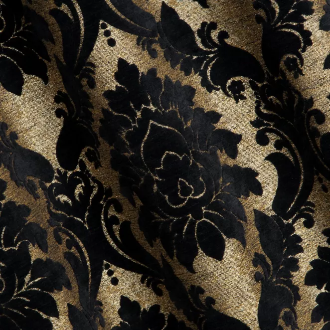 R166/5 Zasłona szyta na taśmie 5 cm czarno złota z szenilowej tkaniny w klasyczny wzór ornamentowy przetykany błyszczącą nicią