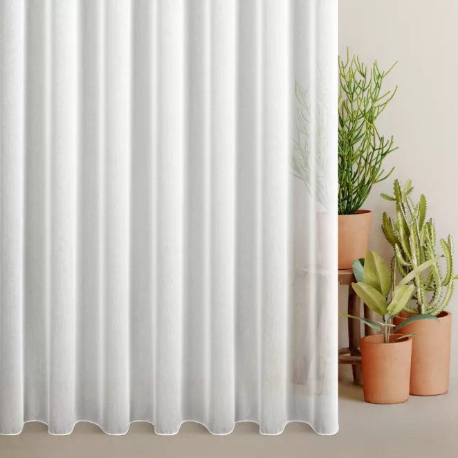 Firana szyta na taśmie 5 cm biała z tkaniny o charakterystycznym wzorze jodełki, wykończona obciążnikiem