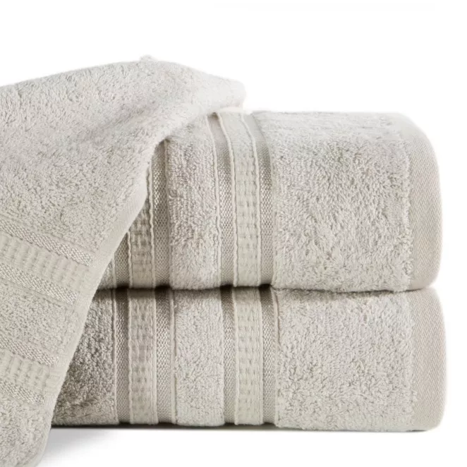 Ręcznik kąpielowy 50x90 cm bambusowy kolor beżowy zdobiony bordiurą w pasy 500 g/m2 MILA