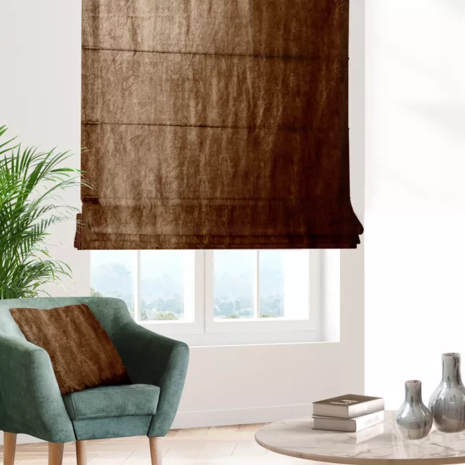 Roleta rzymska SAFARI jasnobrązowa z miękkiej welwetowej tkaniny z połyskiem