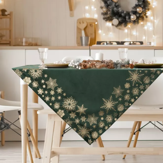 Bieżnik na stół zielono, szampański 85x85 cm welwetowy JOY w śnieżynki