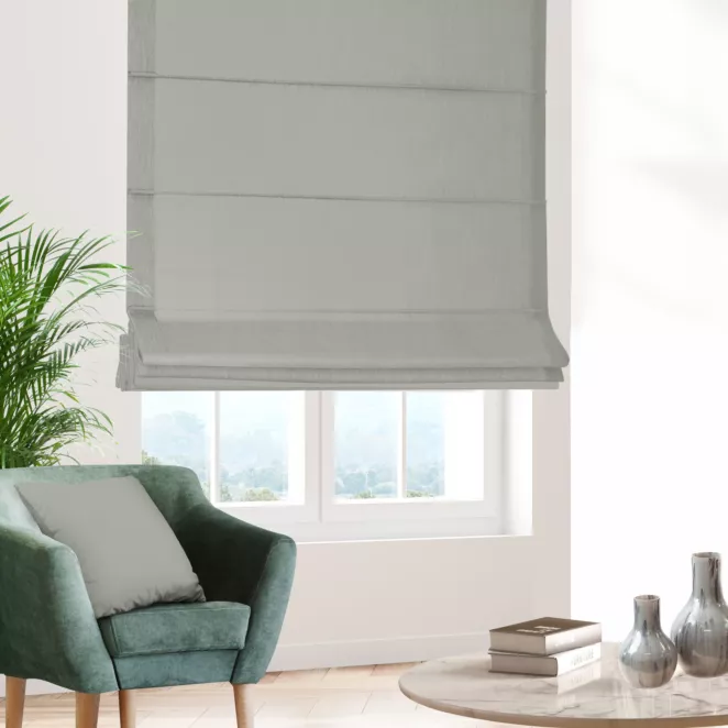 Roleta rzymska szara z tkaniny welwetowej zaciemniającej w 100%