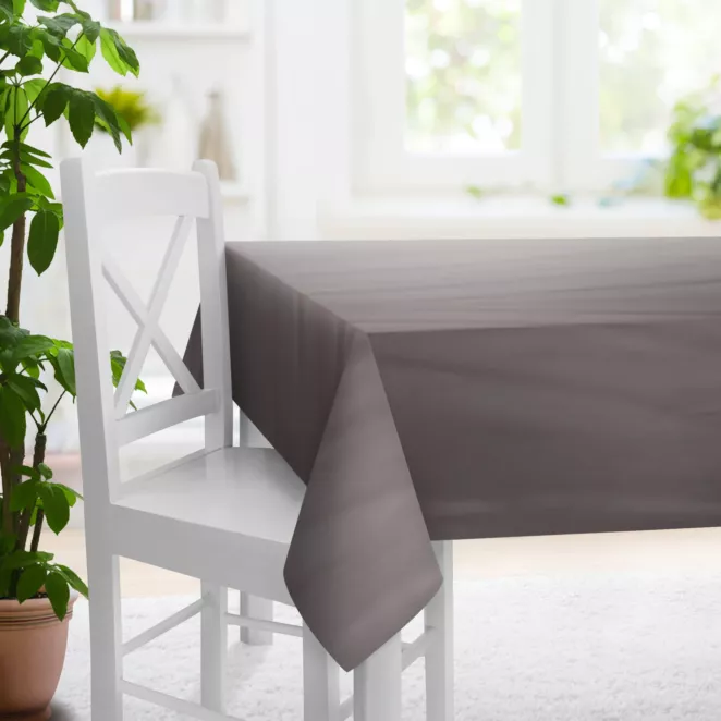 Obrus szyty szarobeżowy z tkaniny o satynowym połysku zaciemniającej w 100%