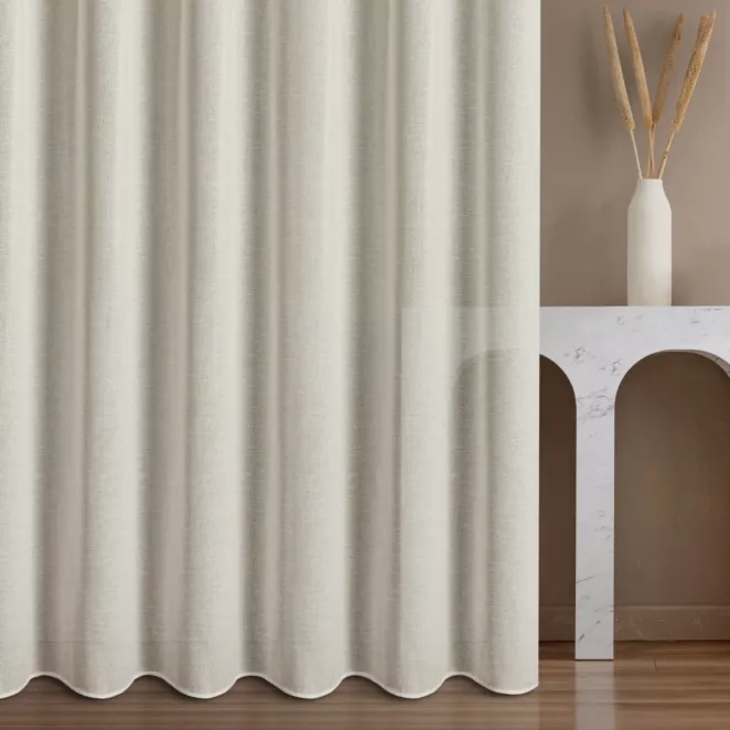 Firana szyta na taśmie 5 cm naturalna z gładkiej tkaniny o naturalnym splocie, w stylu eko, outdorowej
