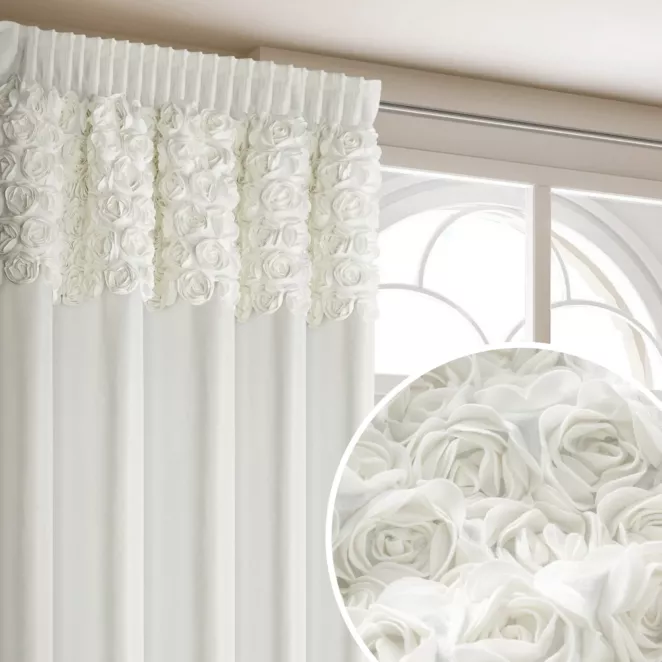 Zasłona kremowa z welwetu zdobiona aplikacją 3D róż 140x270 cm taśma - ROSES Eva Minge