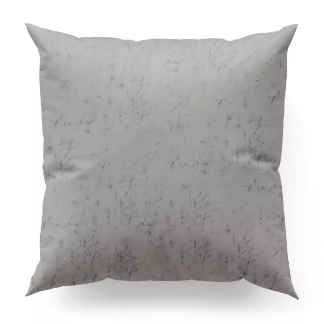 Poszewka szyta srebrna z miękkiej tkaniny welwetowej z efektem kreszowania, wykończona obciążnikiem