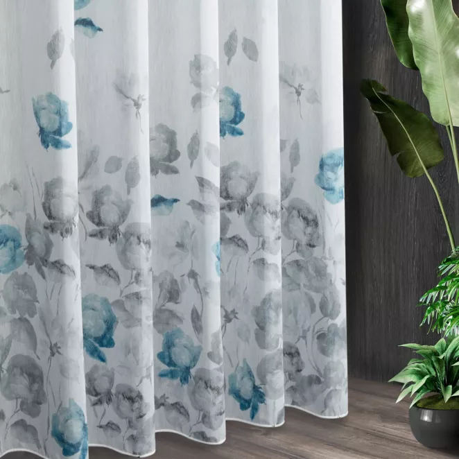 Tkanina firanowa matowy batyst, z malarskim kwiatowym nadrukiem, półtransparentny, wykończony obciążnikiem