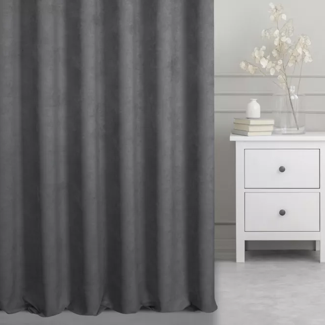 Zasłona szyta na taśmie 5 cm grafitowa z miękkiej tkaniny o welurowej strukturze i wyraźnym splocie