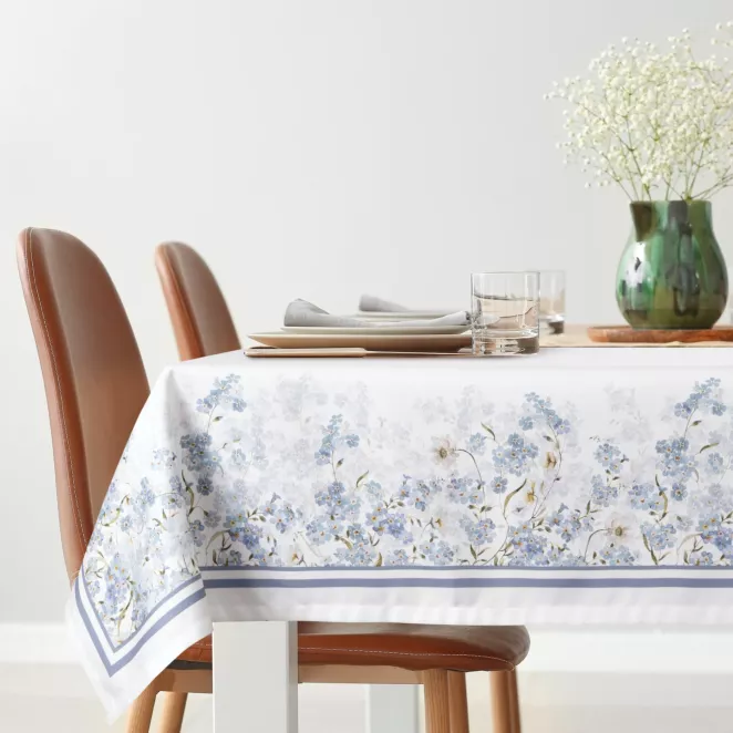 Obrus na stół naturalno, błękitny z motywem kwiatów 140x180 cm SUMMER 18