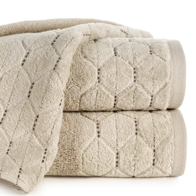 Ręcznik kąpielowy 70x140 cm bawełniany kolor beżowy z welwetową geometryczną bordiurą 500 g/m2 LUMIA