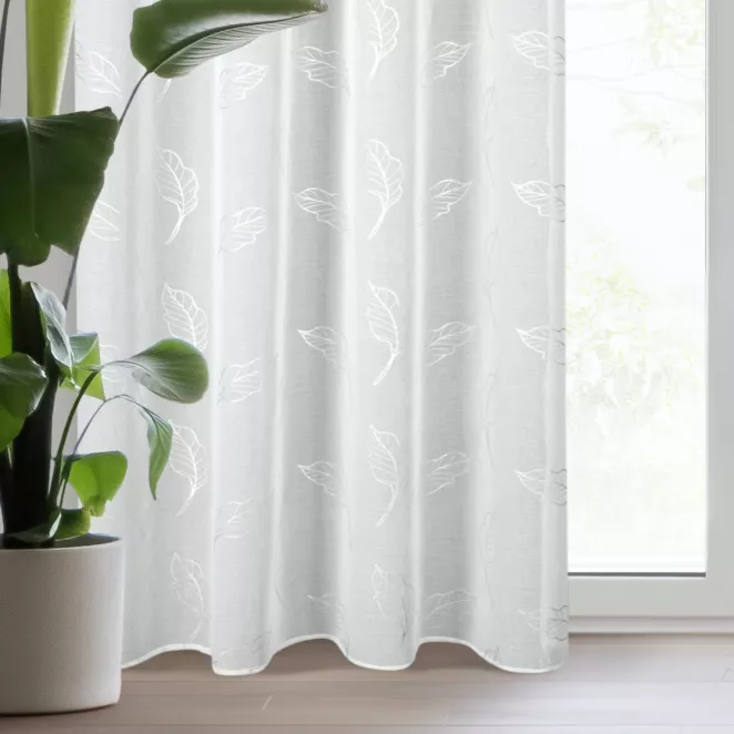 Firana biała z etaminy z delikatnym nadrukiem srebrnych liści 140x250 cm przelotka SISI