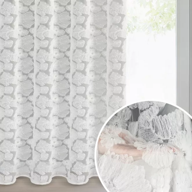 Zasłona biała z siateczki zdobiona kwiatami z dodatkiem drobnych perełek 3D 140x250 cm przelotka - JASMIN Eva Minge
