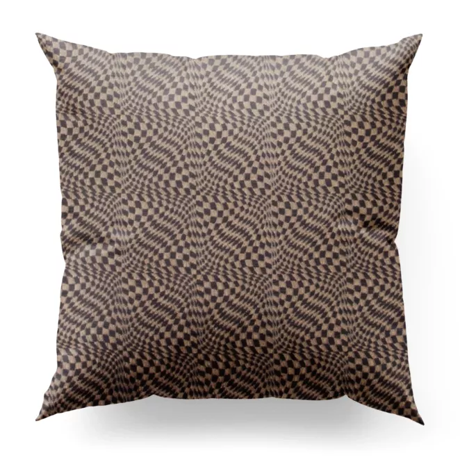 Poszewka szyta srebrno złocista z miękkiej tkaniny z delikatnym połyskiem i geometrycznym wzorem Pierre Cardin