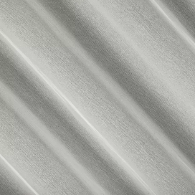 H249/7 Firana szyta na taśmie 5 cm naturalna z matowej tkaniny tkaniny typu ADEN z ozdobną aplikacją