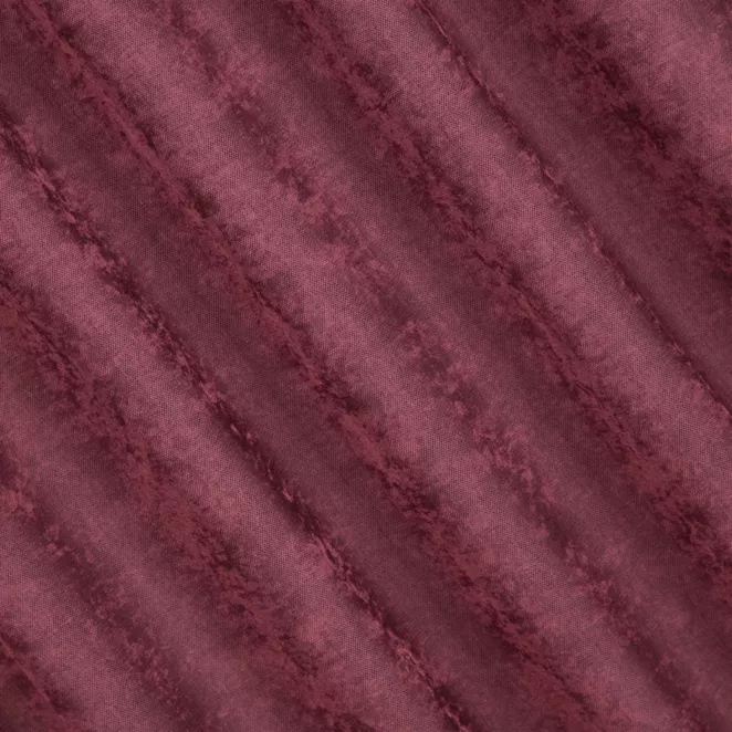 R203/16 Zasłona szyta na taśmie 5 cm bordowa z miękkiej tkaniny szenilowej typu dimout o naturalnym splocie