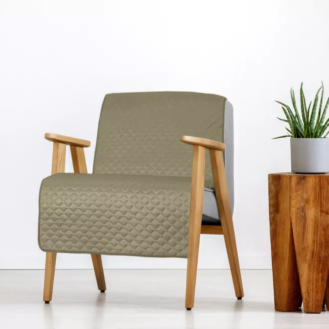 Narzuta welwetowa na fotel ciemnobeżowa 70x160 cm pikowana w geometryczny wzór metodą hot press DIMON