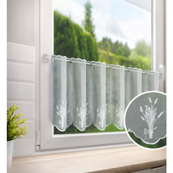 Tkanina firanowa zazdrostka z etaminy z haftem lawendy