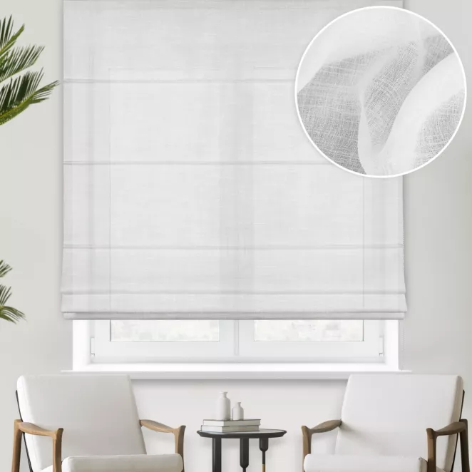 Roleta rzymska biała z delikatnej etaminy wykończonej obciążnikiem