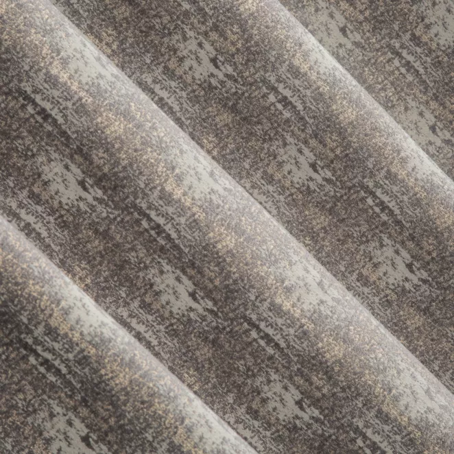 R194/3 Zasłona szyta na taśmie 5 cm srebrno złocista z tkaniny z wzorem w formie przecierki na błyszczącym tle Pierre Cardin