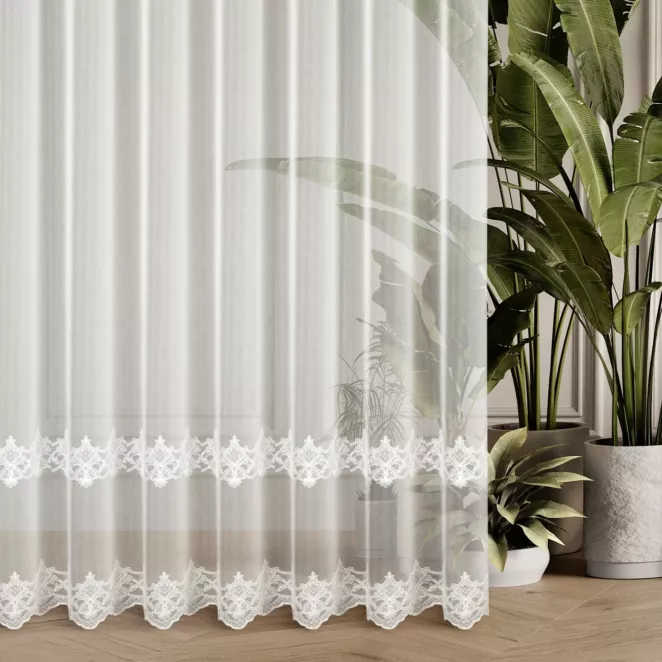 Firana szyta na taśmie 5 cm naturalna z matowej tkaniny z efektem deszczyku ozdobionej ornamentowym haftem