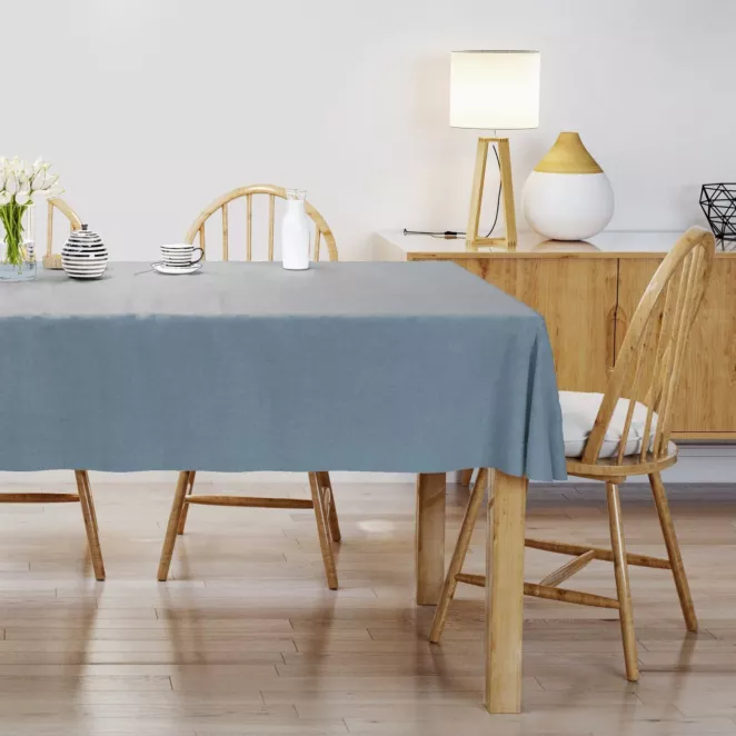 Obrus szyty ADESSA ciemnoniebieski z miękkiej tkaniny o welurowej strukturze