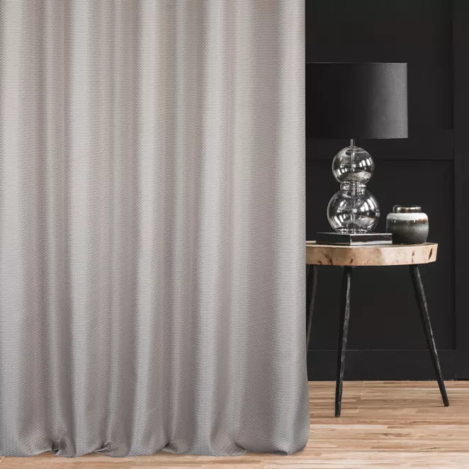 Zasłona szyta na taśmie 5 cm beżowa z tkaniny w geometryczny wzór Pierre Cardin