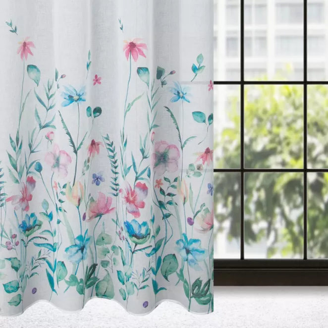 Zasłona biało, niebieska z nadrukiem malowanych kwiatów z etaminy 140x250 cm przelotka - LILIAN