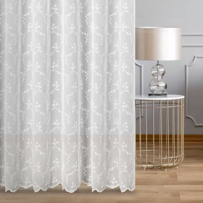 Firana szyta na taśmie 5 cm biała tkanina firanowa typu ADEN zdobiona haftem po całości tkaniny