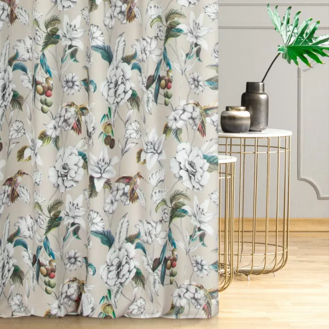 Zasłona szyta na taśmie 5 cm beżowo grafitowa z tkaniny o naturalnym splocie z nadrukowanym kwiatowym wzorem