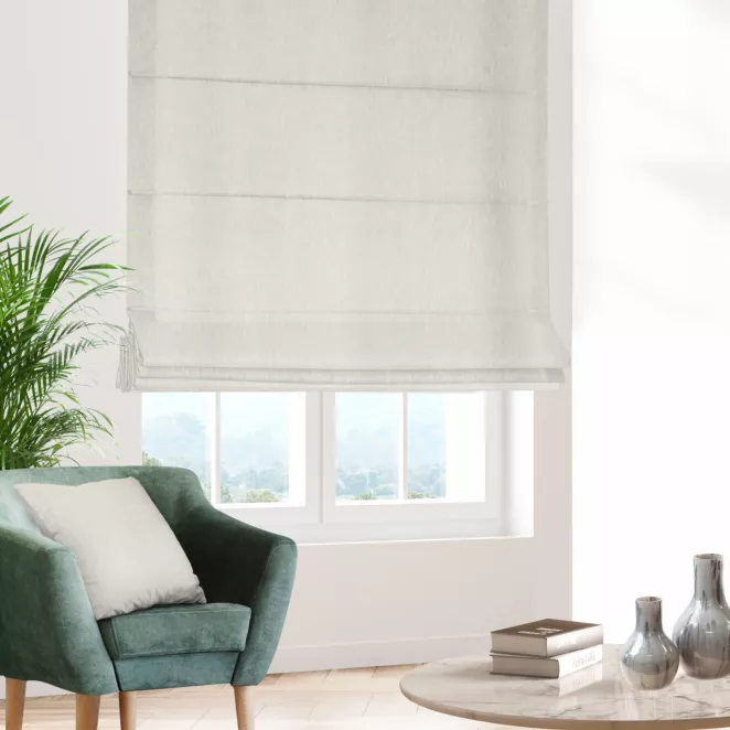 Roleta rzymska platynowa z tkaniny o szenilowej strukturze