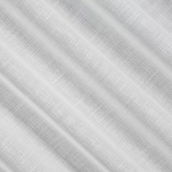 R209/2 Firana szyta na taśmie 5 cm biała z delikatnej etaminy wykończonej obciążnikiem