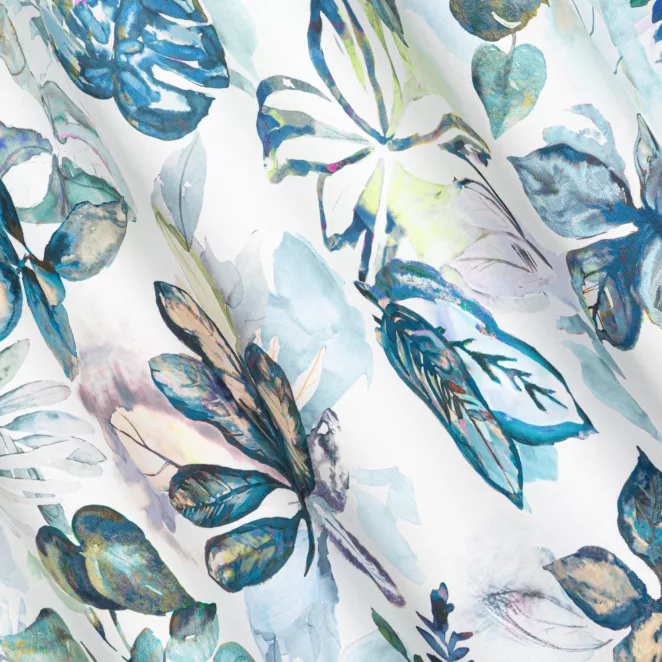 L121/4 Zasłona szyta na taśmie 5 cm niebiesko zielona z tkaniny o naturalnym splocie z nadrukowanym kwiatowym wzorem