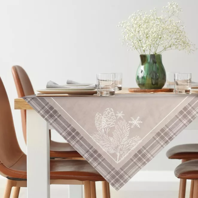 Obrus na stół beżowy 85x85 cm welwetowy HOLLY z motywem świątecznymi i ozdobną kantą w kratę