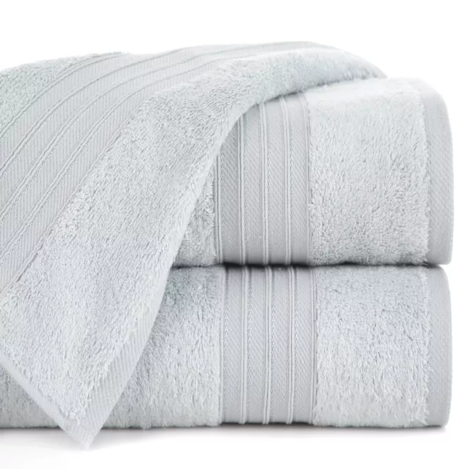 Ręcznik kąpielowy 50x90 cm bawełniany kolor srebrny zdobiony bordiura w paski 550 g/m2 AURA