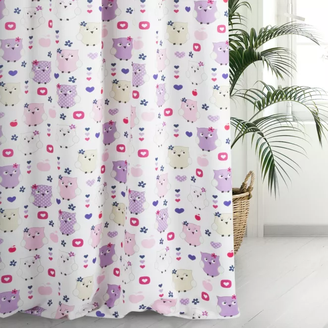 Tkanina zasłonowa zaciemniająca typu blackout z wzorem dziecięcym z sowami, z delikatnym satynowym połyskiem