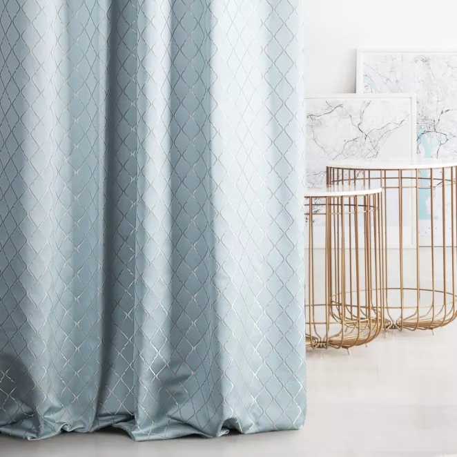 Zasłona szyta na taśmie 5 cm LANA błękitna w elegancki wzór marokańskiej koniczyny z lekkim połyskiem