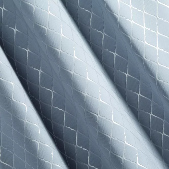 L34/2 Zasłona szyta na taśmie 5 cm LANA niebieska w elegancki wzór marokańskiej koniczyny z lekkim połyskiem